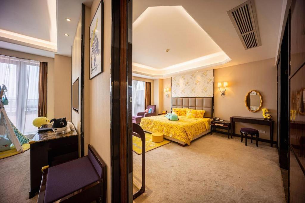 Eurasia Convention International Hotel Vuhan Dış mekan fotoğraf