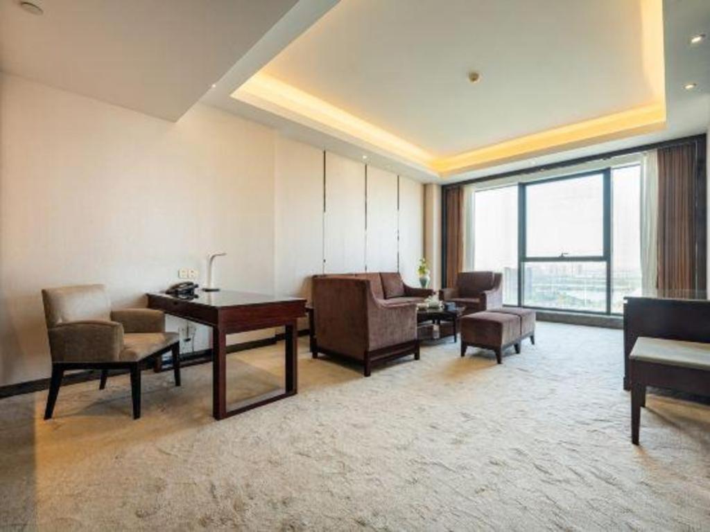 Eurasia Convention International Hotel Vuhan Dış mekan fotoğraf