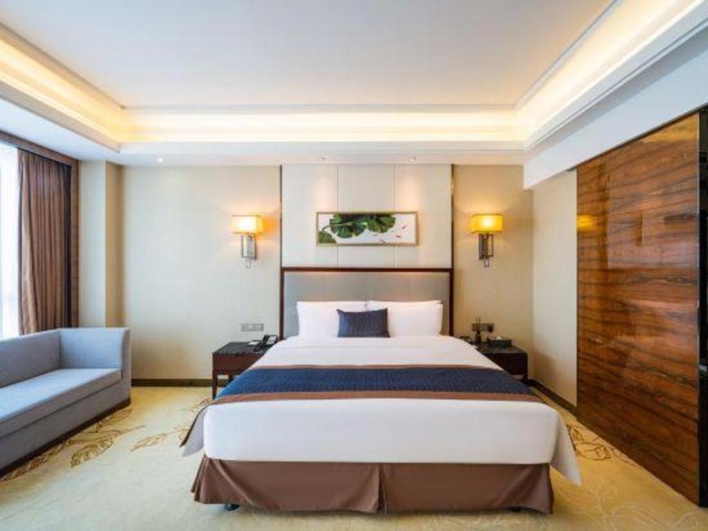 Eurasia Convention International Hotel Vuhan Dış mekan fotoğraf